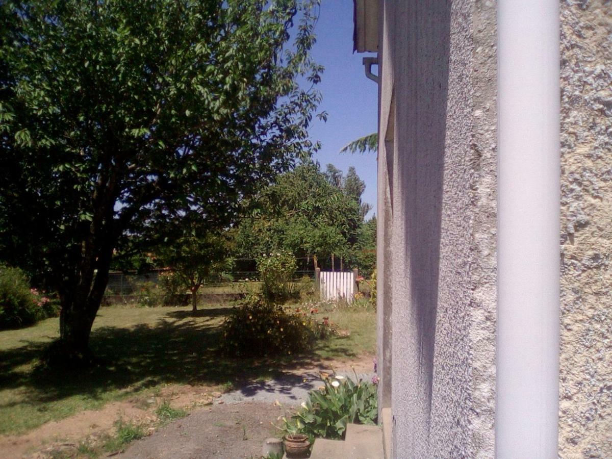 Le Gite De Reaumur Экстерьер фото